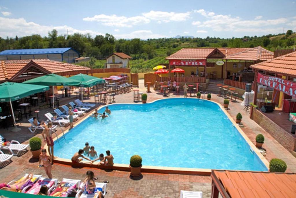 Hotel Uni Palas II Kavadarci Kültér fotó
